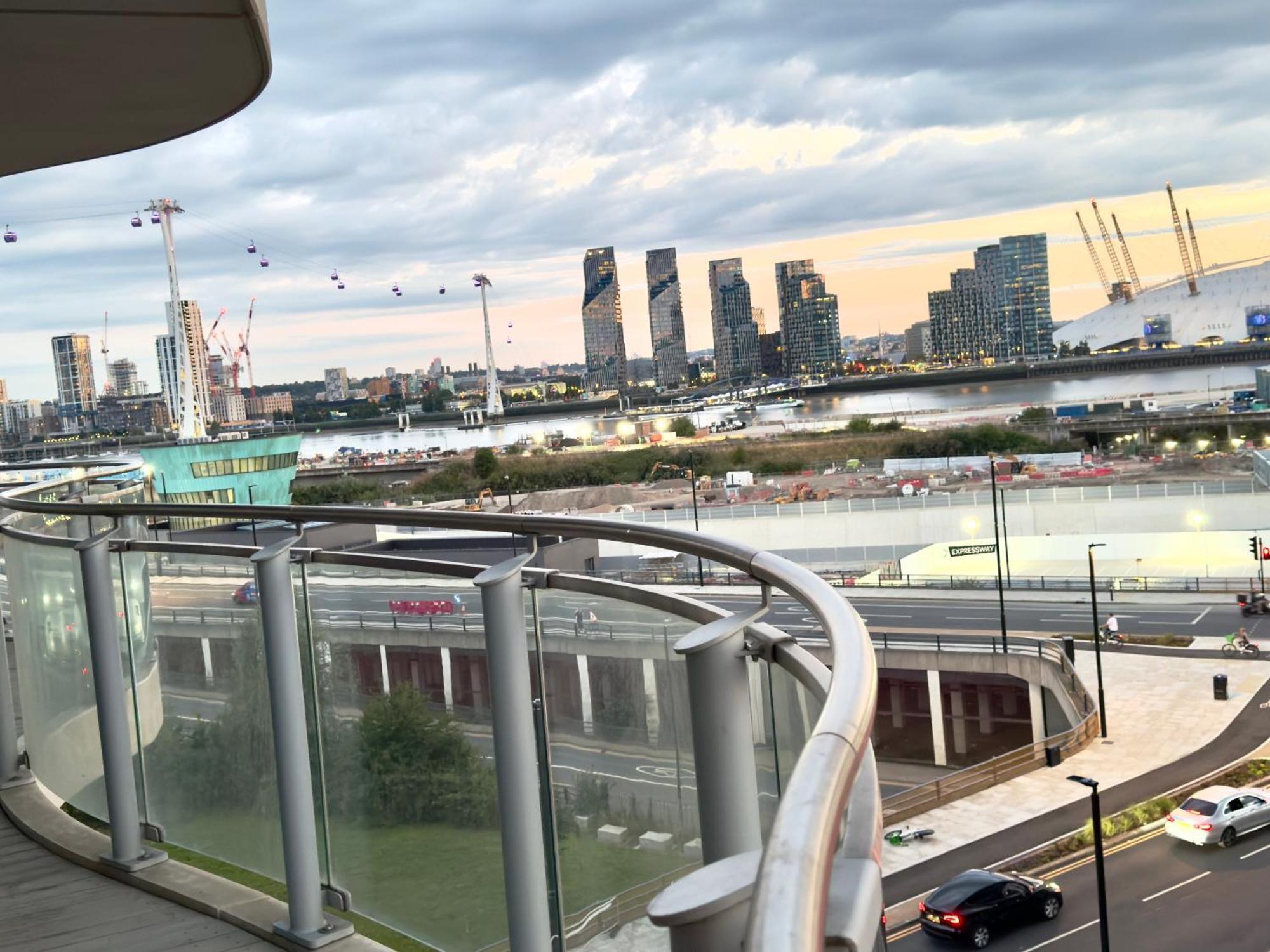 London Excel Cosy Apartment With Balcony & River View Close To O2 Arena, Cable Car, City Hall Exterior foto